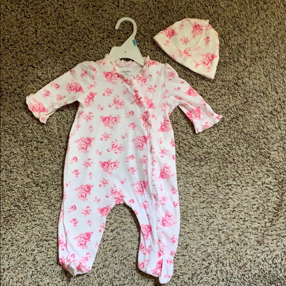 Baby sleeper and hat